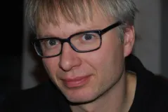 Profile picture for user Rob W Holland